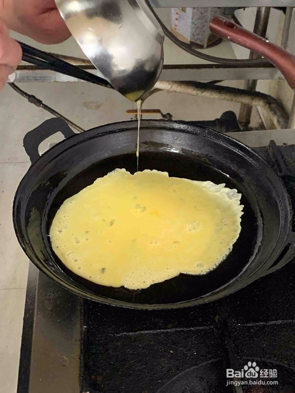 韭菜炒蛋皮的做法