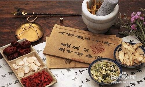 脊髓损伤下肢瘫痪无力麻木，大小便失禁