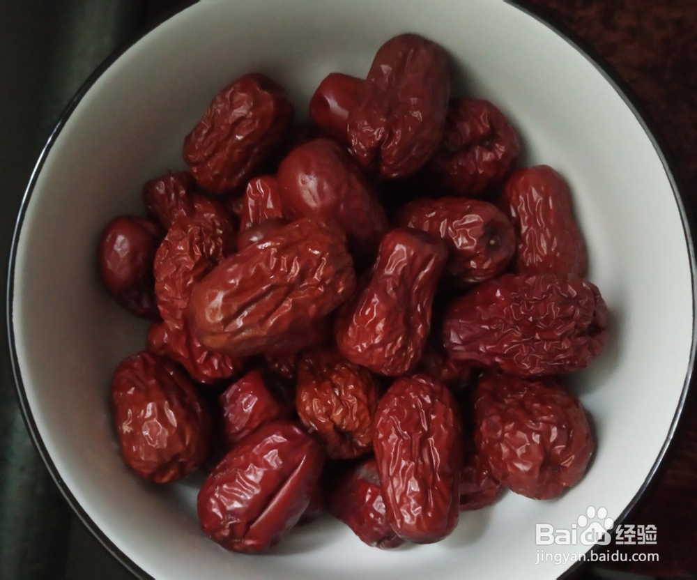 用糯米粉加它做的一道甜品小吃