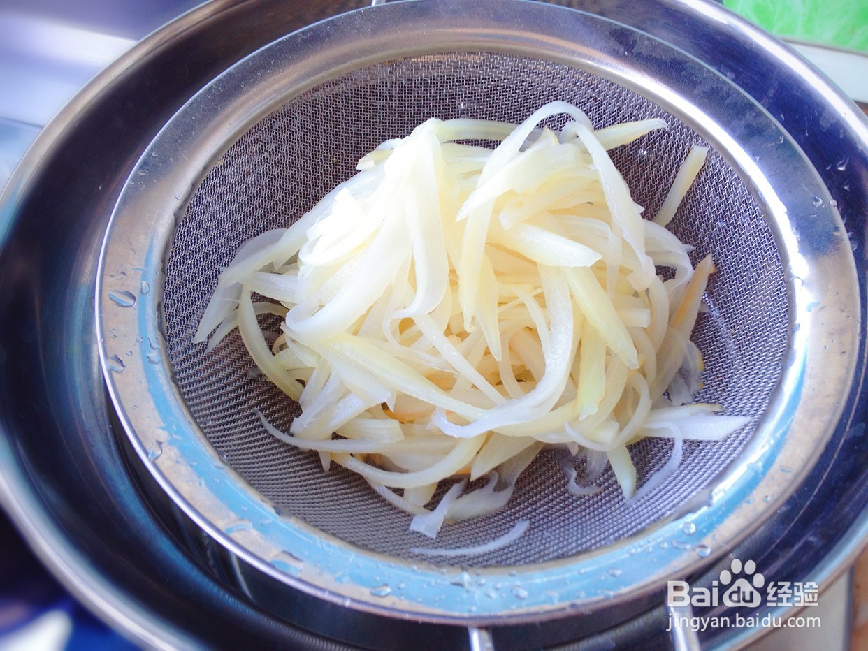 凉拌藕丝的做法