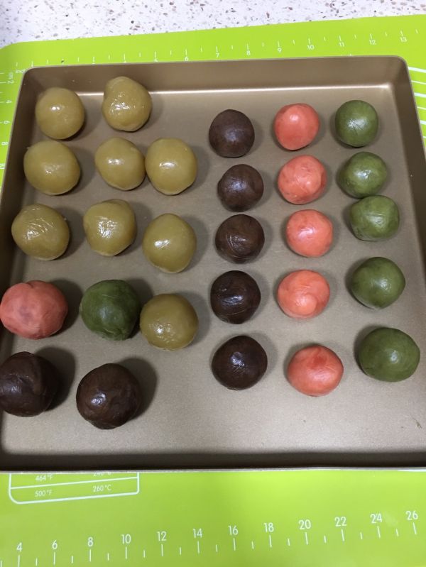 桃山皮流心月饼and桃山皮月饼