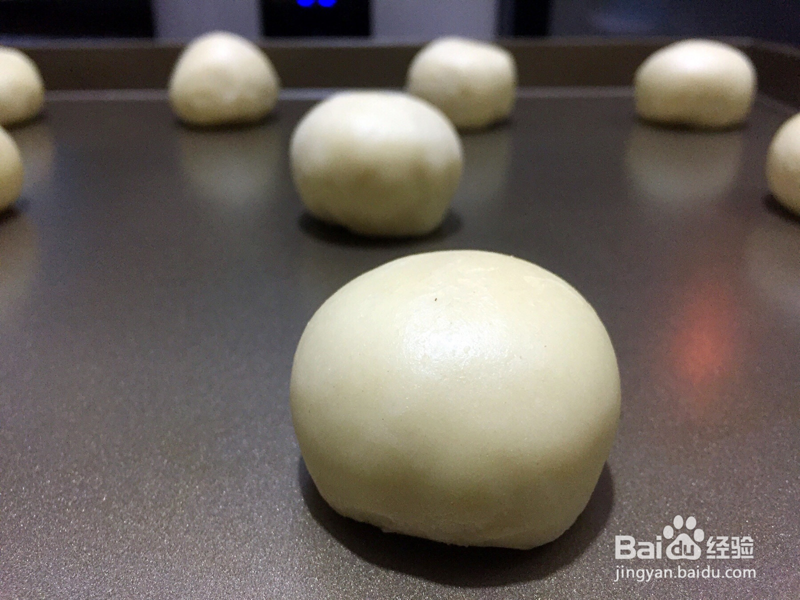 爱憎分明的榴莲酥的做法