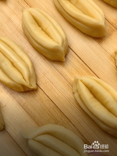 如何制作家庭版小油条？