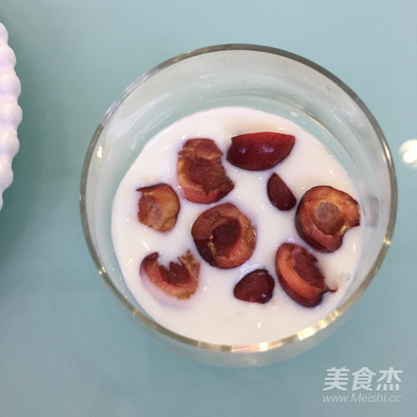 水果酸奶杯的做法