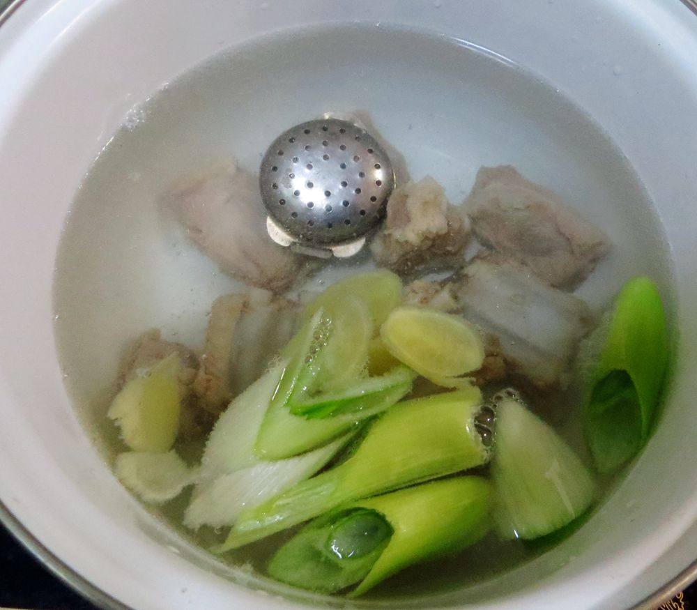 想吃羊排山药胡萝卜汤？轻轻松松就能学会