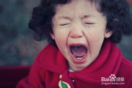 宝宝摔倒舌头破了该怎么办？