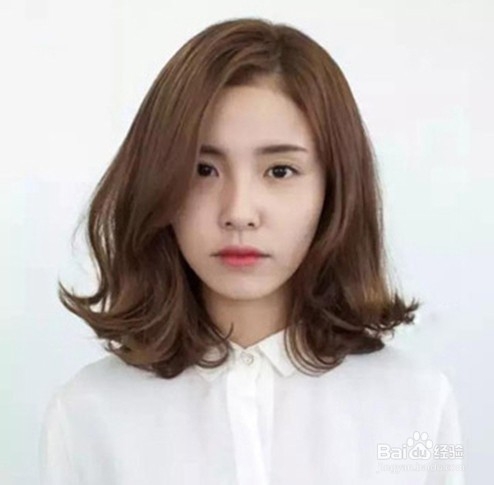 用烫发器做蛋卷头、long bob、睡不醒头等卷发