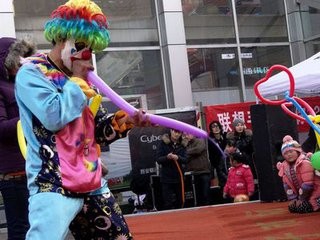 小丑应该有哪些搞笑技能?