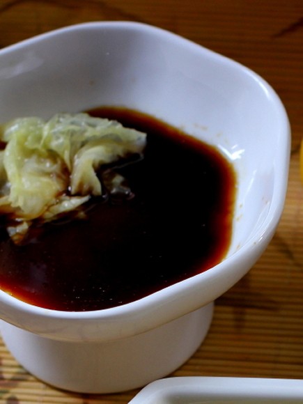 蒸白菜包的做法，妈妈们快收快收！