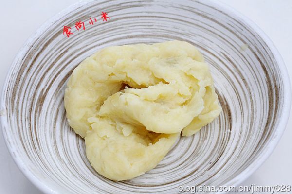 奶香吞拿鱼土豆饼