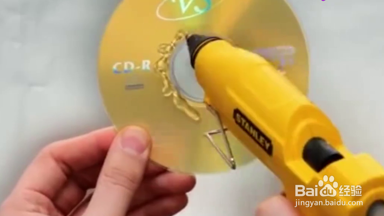 如何用家中常见物品制作小玩具