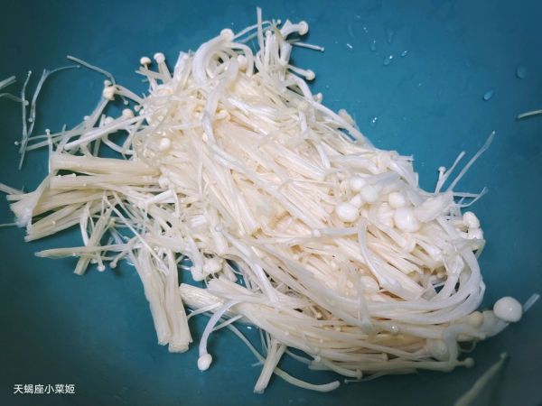 凉拌菠菜金针菇