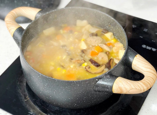 缤纷香芋煲仔饭
