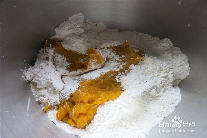 教你做南瓜香豆子双色花卷