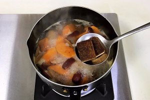 秋冬补气血糖水～栗子红薯甜汤