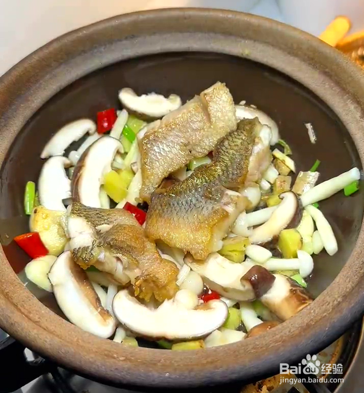 鲈鱼蘑菇煲怎么做好吃