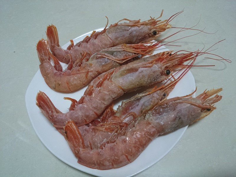 看着都让人流口水的剁椒烧红虾你会做吗？