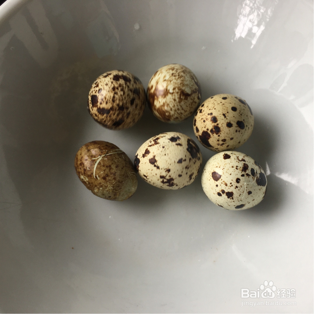 教你简单的做鹌鹑蛋卤水鸡翅!