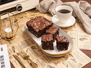 布朗尼蛋糕怎么做？