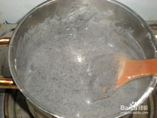 怎么做美味养颜的黑芝麻糊