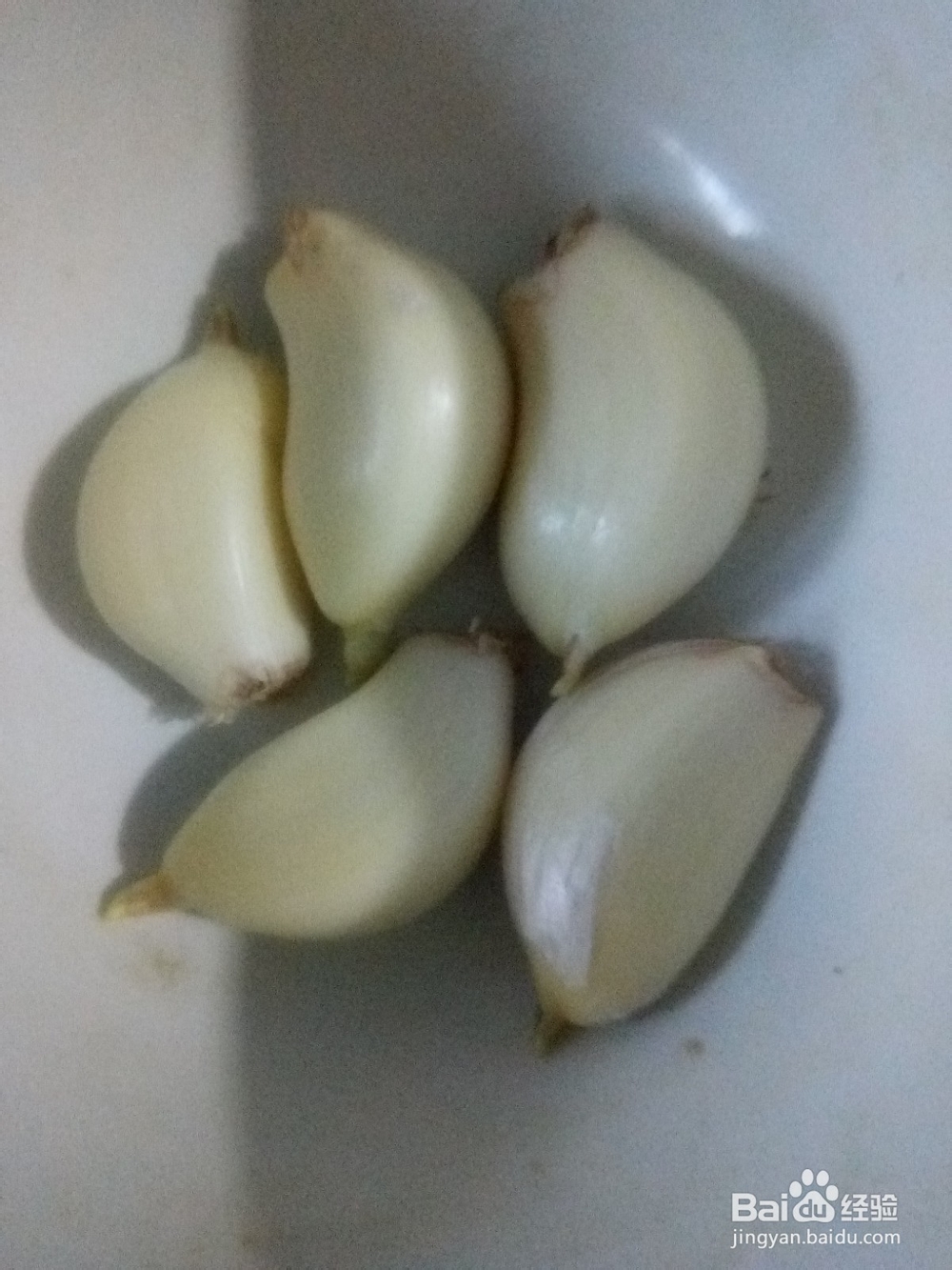 大蒜碎香菜拌绿豆芽