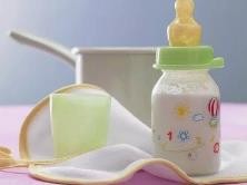 母乳宝宝经常便秘怎么办