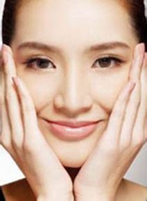 如何用正确的手法使用化妆水