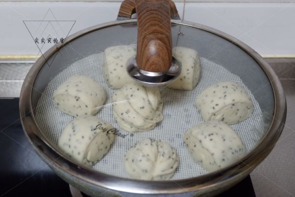 黑芝麻刀切馒头