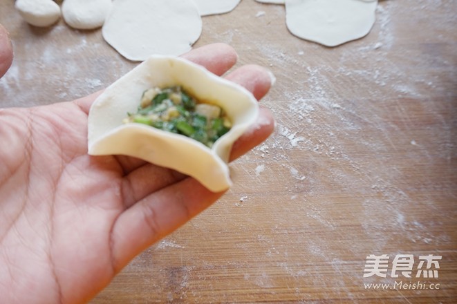 冰花生煎饺的做法