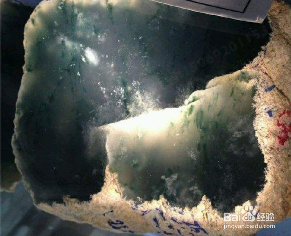 翡翠的飘花和癣怎么分辨?