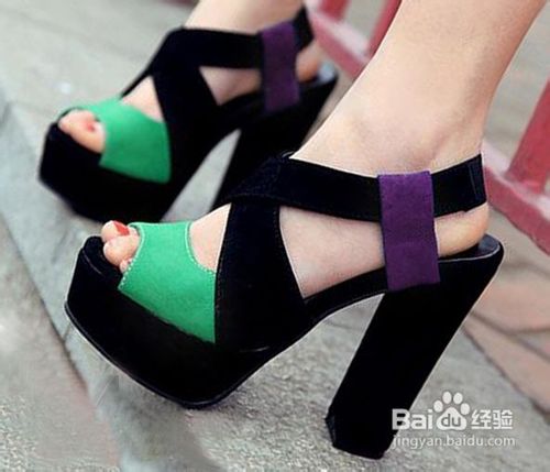 警惕高跟鞋带来的7种疾病