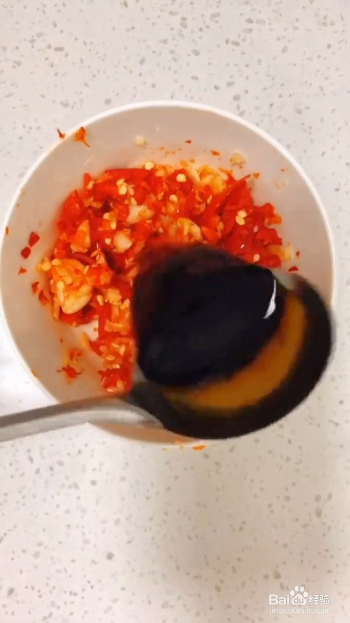 如何制作好吃的粉丝金针菇