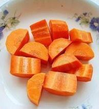 玉米和胡萝卜还有党参能不能一起煲汤