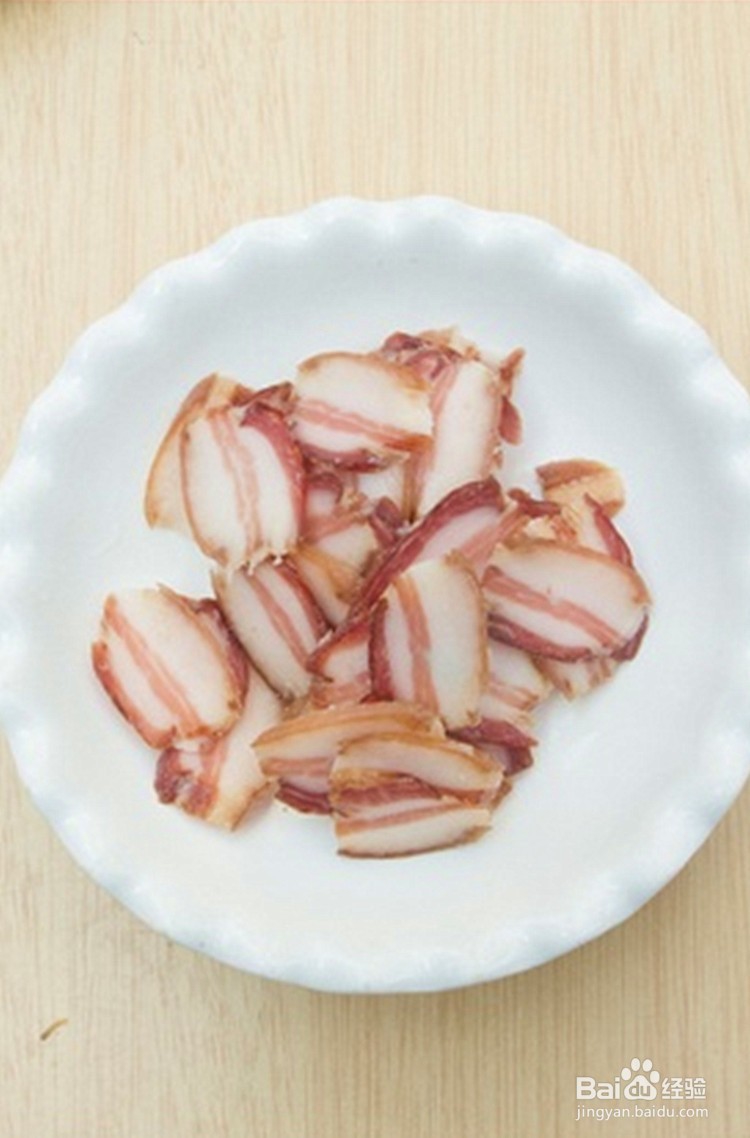 江西南昌招牌菜—藜蒿炒腊肉做法