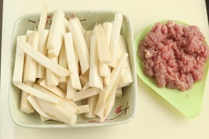 豆腐肉末茄子煲的做法