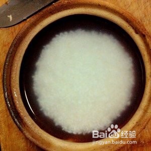 教你怎么做香菇滑鸡煲仔饭