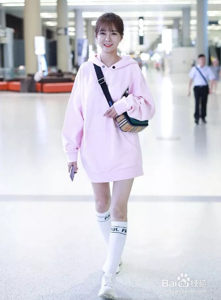 卫衣裙搭配什么鞋子