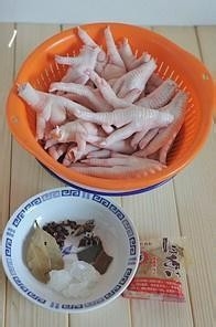 红烧鸡爪——是独家秘制哦