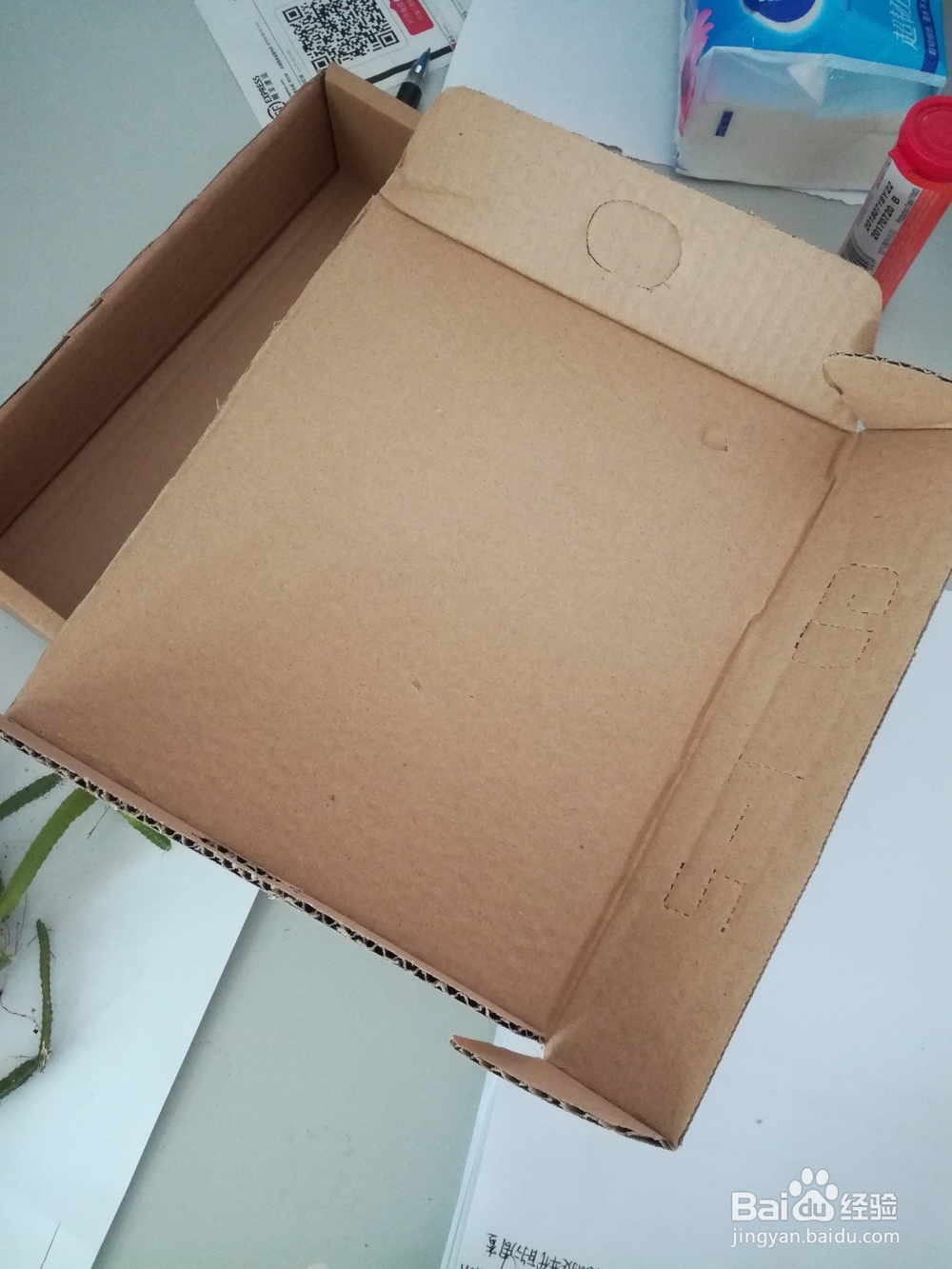 快递盒、矿泉水瓶的二次利用