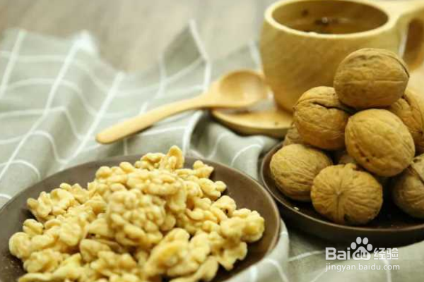 核桃里面有白色丝状物