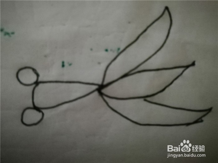 怎么样用简笔画画小金鱼