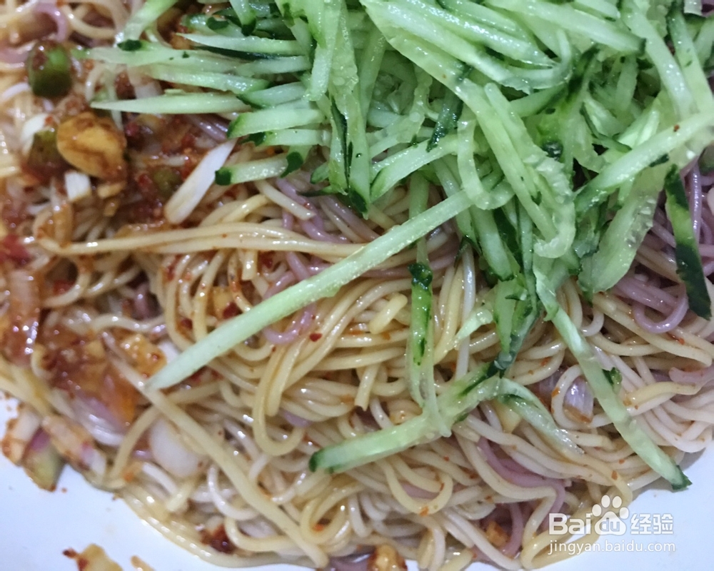 简单好吃的葱油拌面