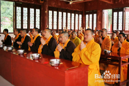 为什么“荤”是草字头