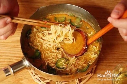 雪平锅怎么开锅