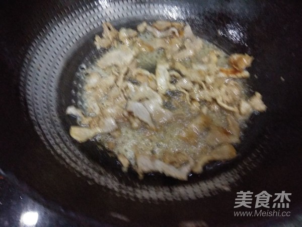 肉炒香芹的做法