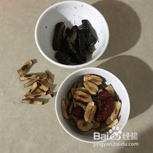 灵芝鸡汤【补肾抗衰老】