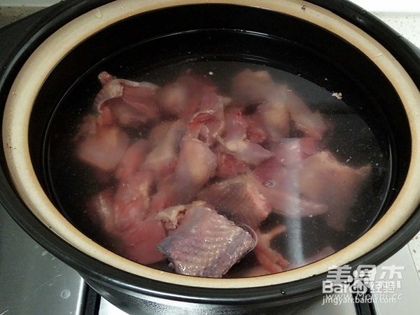 美味的山药乳鸽汤