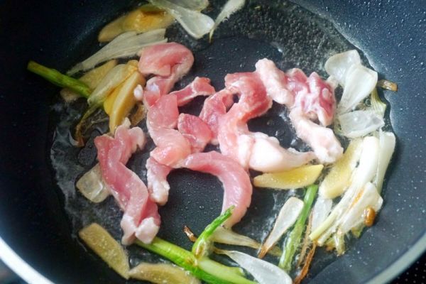 四季豆焖乌冬面