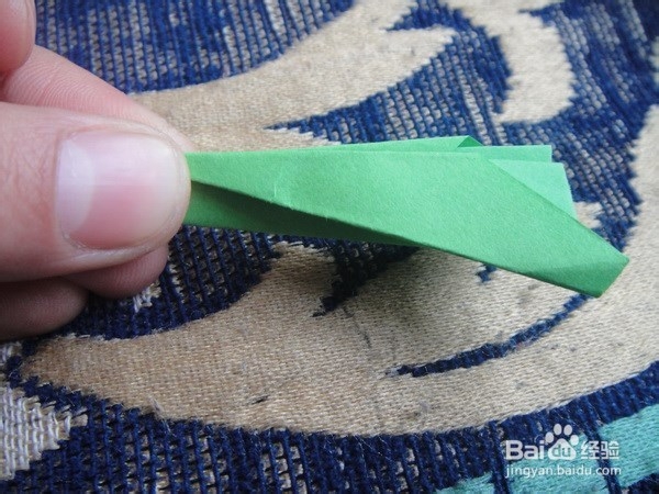 儿童简易折纸--第四种种飞机折法