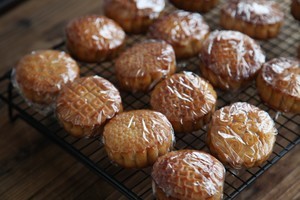 广式奶黄月饼的做法